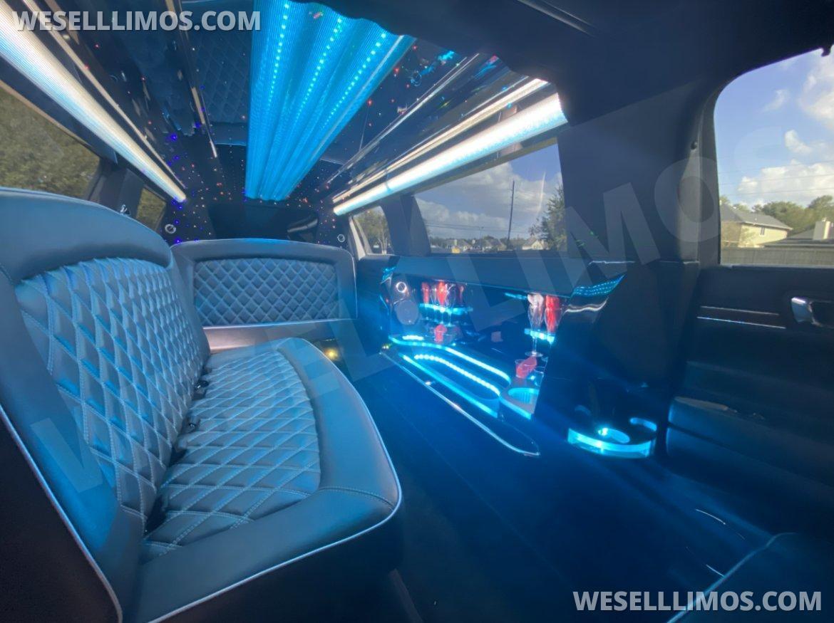 2017  Lincoln MKT Stretch  Limousine 10 Passenger - Photo 4