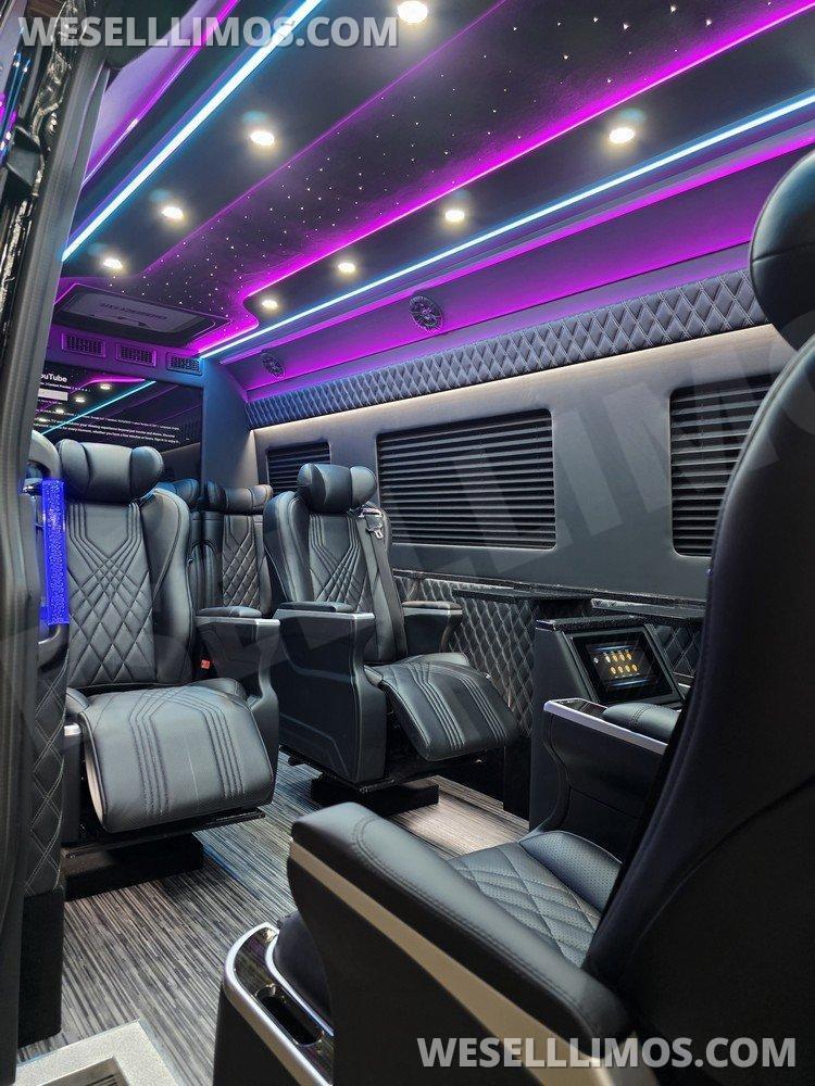 2026 Global Motor Coach Mercedes-Benz CEO/Jet Sprinter - Photo 2