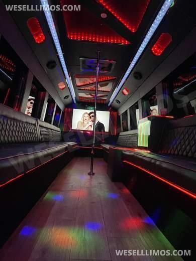 2014 Freightliner M2 Limo Bus for Sale in LAS VEGAS, NV - Photo 3