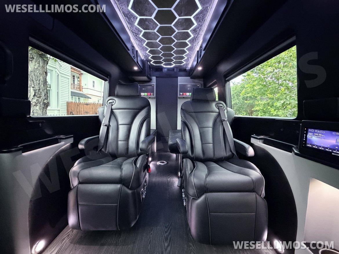 2026 LCW Automotive Mercedes-Benz Sprinter Sprinter - Photo 3