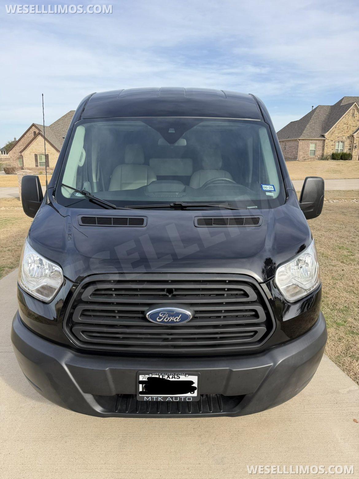 2019 Ford Transit 350 Sprinter - Photo 2