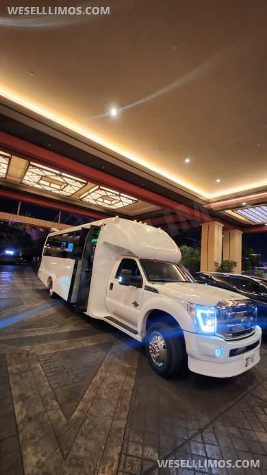 2013 Ford F550 Limo Bus for Sale in Las Vegas, Nevada, US - Photo 4