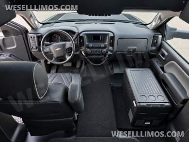 2026 Executive Coach Builders Chevrolet 5500 Silverado Passenger Bus 33" - Shuttle Bus for Sale in Springfield, MO - Photo 10