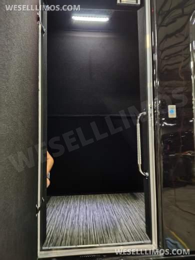 2026 Executive Coach Builders Chevrolet 5500 Silverado Shuttle Bus - Shuttle Bus for Sale in Springfield, MO - Photo 13