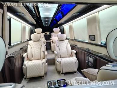 2025 Executive Coach Builders Mercedes-Benz Sprinter 3500 Series Extended Sprinter - Sprinter for Sale in Springfield, MO - Photo 10