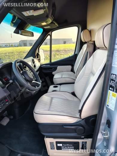 2025 Executive Coach Builders Mercedes-Benz Sprinter 3500 Series Extended Sprinter - Sprinter for Sale in Springfield, MO - Photo 18