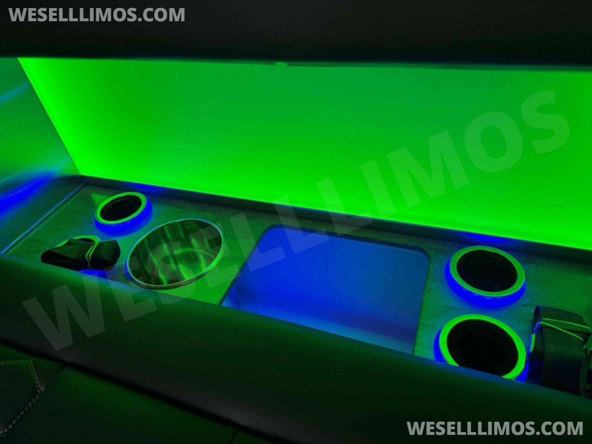 2026 LGE Coachworks Ford F-Series Limo Bus - Photo 4