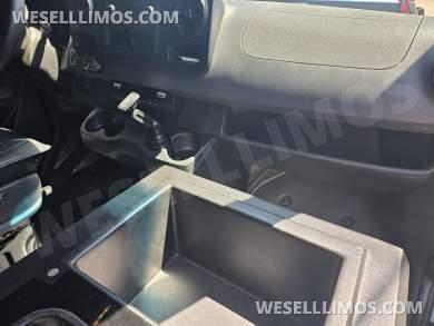 2019 Grech Mercedes-Benz 3500XD Limousine / 65k Miles - Limousine for Sale in Los Angeles, CA - Photo 31