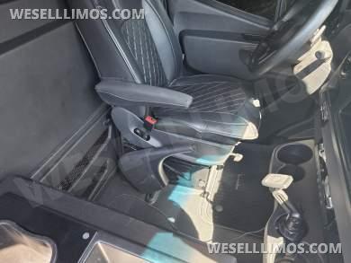 2019 Grech Mercedes-Benz 3500XD Limousine / 65k Miles - Limousine for Sale in Los Angeles, CA - Photo 29