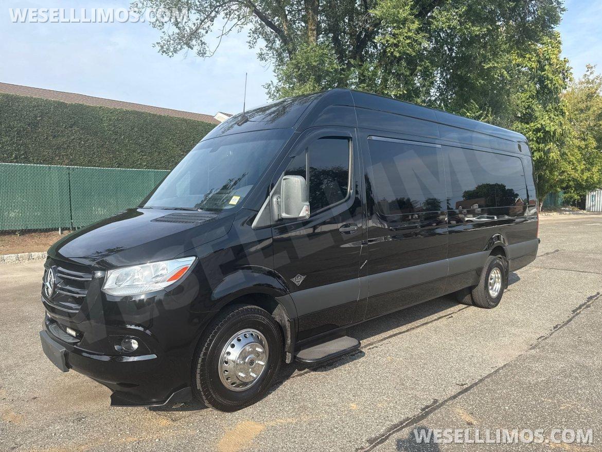 2019 LA West Mercedes-Benz Sprinter Sprinter - Photo 3