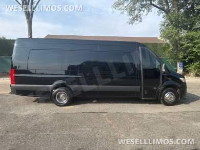 2019 LA West Mercedes-Benz Sprinter Sprinter - Sprinter for Sale in Baldwin, NY - Photo 10