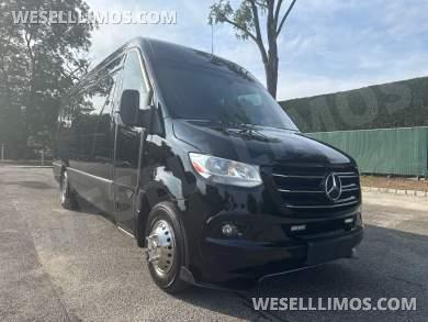 2019 LA West Mercedes-Benz Sprinter Sprinter - Sprinter for Sale in Baldwin, NY - Photo 12