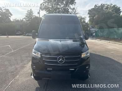 2019 LA West Mercedes-Benz Sprinter Sprinter - Sprinter for Sale in Baldwin, NY - Photo 13
