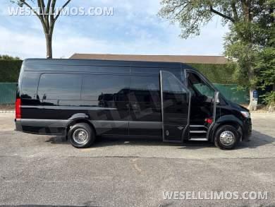 2019 LA West Mercedes-Benz Sprinter Sprinter - Sprinter for Sale in Baldwin, NY - Photo 21