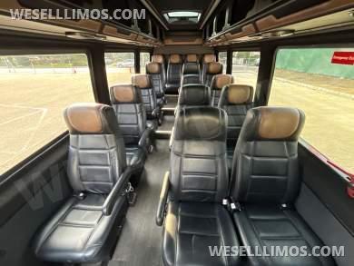 2019 LA West Mercedes-Benz Sprinter Sprinter - Sprinter for Sale in Baldwin, NY - Photo 24