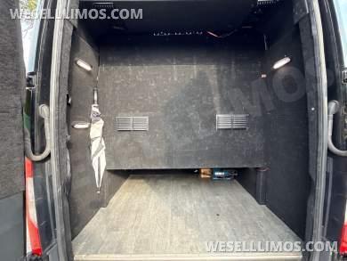 2019 LA West Mercedes-Benz Sprinter Sprinter - Sprinter for Sale in Baldwin, NY - Photo 31