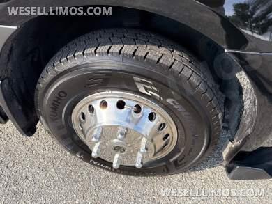 2019 LA West Mercedes-Benz Sprinter Sprinter - Sprinter for Sale in Baldwin, NY - Photo 34