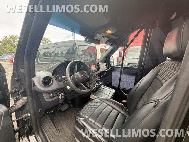 2019 LA West Mercedes-Benz Sprinter Sprinter - Photo 3