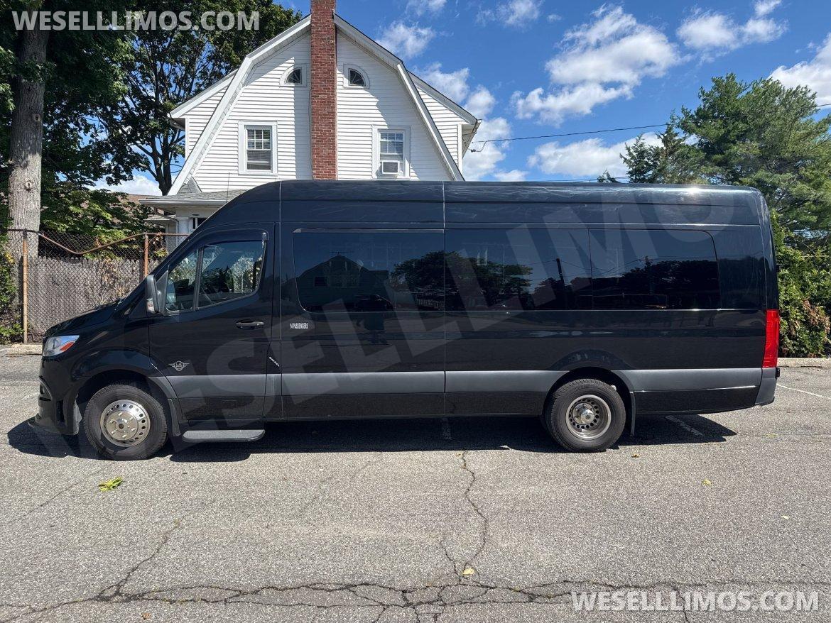 2019 LA West Mercedes-Benz Sprinter Sprinter - Photo 4