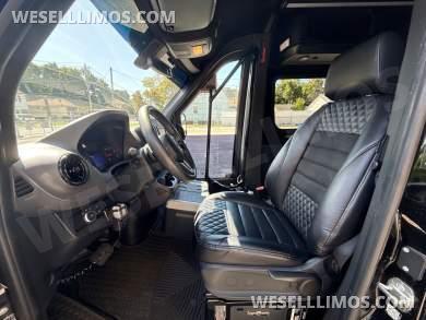 2019 LA West Mercedes-Benz Sprinter Sprinter - Sprinter for Sale in Baldwin, NY - Photo 14