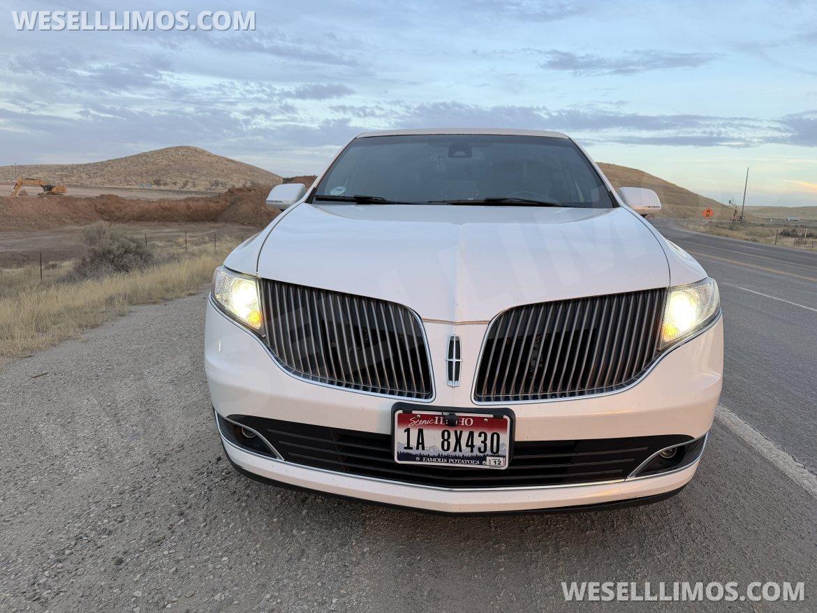 2014 Executive Coach Builders Lincoln MKT SUV - Photo 2