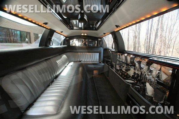 2004 DaBryan Coachbuilders Lincoln Towncar Limousine MAKE OFFER - Photo 4