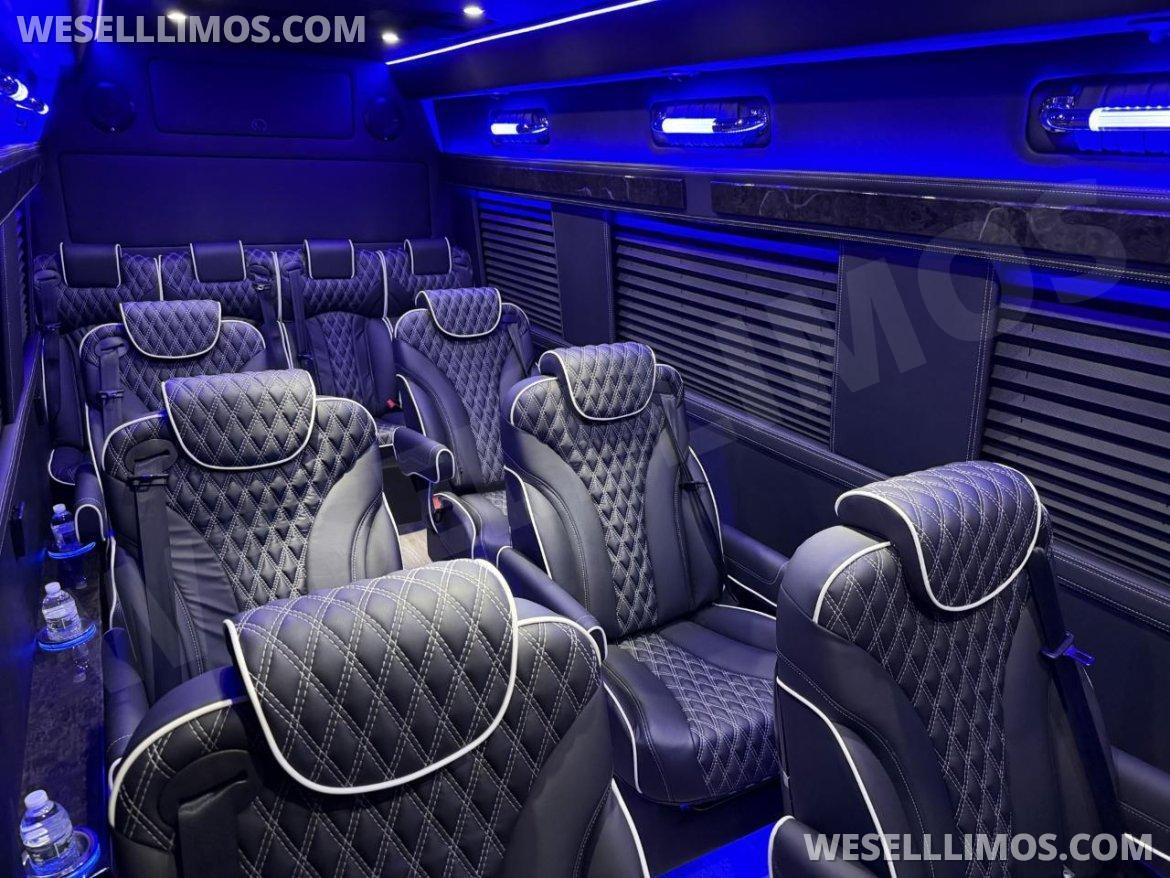 12 Passenger Dreamliner Auto Elite Mercedes-Benz Sprinter - Photo 2