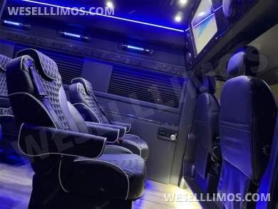 Road Liner 737 9 Passenger Auto Elite Ram ProMaster - Sprinter for Sale in Elkhart, IN - Photo 12