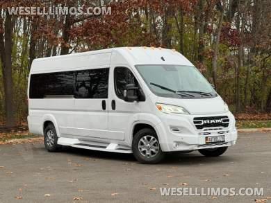 Road Liner 737 9 Passenger Auto Elite Ram ProMaster - Sprinter for Sale in Elkhart, IN - Photo 30