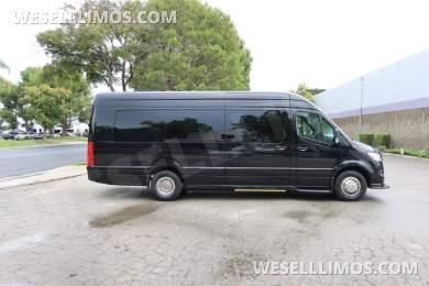 2021 Executive Coach Builders Mercedes-Benz Sprinter Diplomat - Sprinter for Sale in Carson, CA - Photo 12