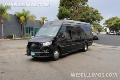 2021 Executive Coach Builders Mercedes-Benz Sprinter Diplomat - Sprinter for Sale in Carson, CA - Photo 17