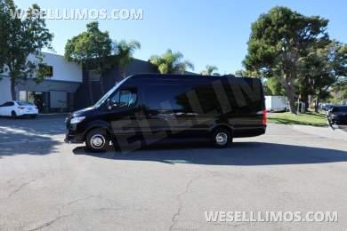 2023 Executive Coach Builders Mercedes-Benz Sprinter Limousine - Sprinter for Sale in Carson, CA - Photo 14