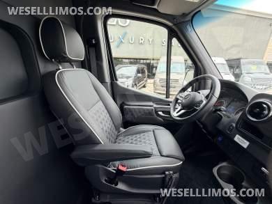 2026 OGV Luxury Coach Mercedes-Benz V-DRIVE 9RB 170 EXT Sprinter - Sprinter for Sale in Cypress, TX - Photo 17