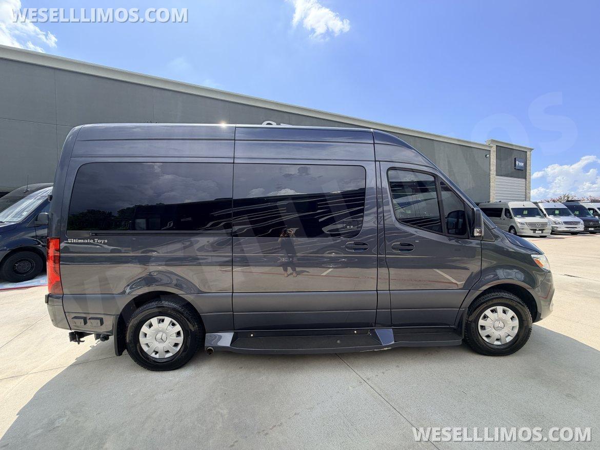 2024 Midwest Automotive Designs Mercedes-Benz Luxe Cruiser D4 Sprinter #12329 - Photo 2