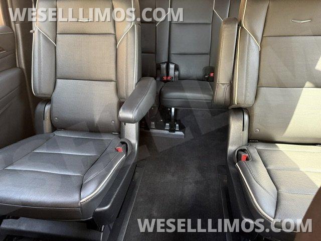 2023  Cadillac Escalade - Photo 4