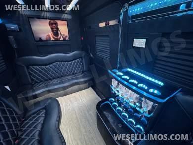 2023 Platinum Big Toys Mercedes-Benz 14px Limo Sprinter - Sprinter for Sale in Springfield, MO - Photo 19
