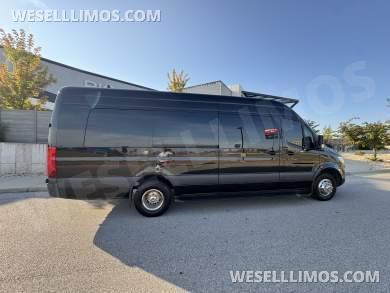 2023 Platinum Big Toys Mercedes-Benz 14px Limo Sprinter - Sprinter for Sale in Springfield, MO - Photo 25