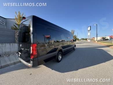 2023 Platinum Big Toys Mercedes-Benz 14px Limo Sprinter - Sprinter for Sale in Springfield, MO - Photo 26