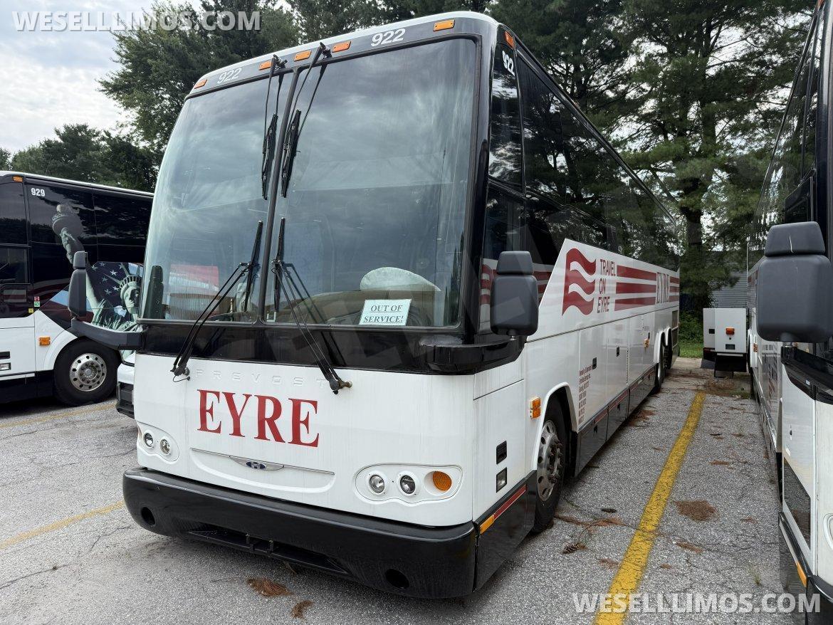 2006 Prevost H3-41 Motorcoach - Photo 2