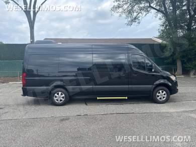 2023 Mercedes-Benz Sprinter Sprinter - Sprinter for Sale in Baldwin, NY - Photo 9