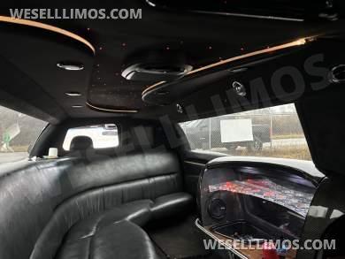 2003 Krystal Lincoln Towncar Limousine - Limousine for Sale in Hartwell, GA - Photo 9