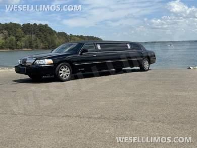 2003 Krystal Lincoln Towncar Limousine - Limousine for Sale in Hartwell, GA - Photo 12