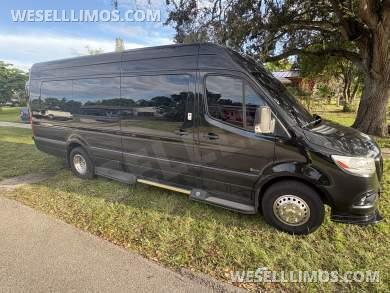 2019 Executive coach builders Mercedes-Benz 3500 XD Executive Shuttle - Executive Shuttle for Sale in Miami, Florida, United States - Photo 20