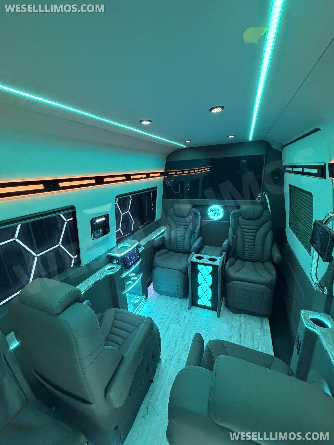 Jet Style Custom Mercedes-Benz Sprinter 170ext - Photo 3