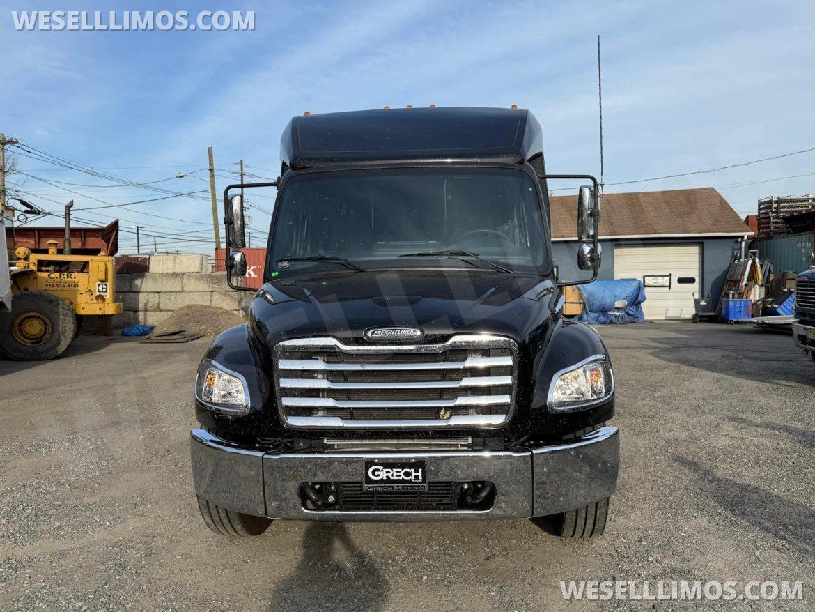 2026 Grech Freightliner GM40 Shuttle Bus - Photo 3