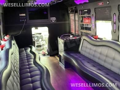 2011 Ford E450 Limo Bus for Sale in Toms River, New Jersey, US - Photo 3