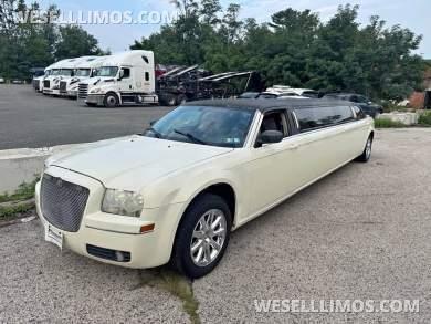 2006 Chrysler 300 Limousine for Sale in Philadelphia, Pennsylvania, US - Main Photo