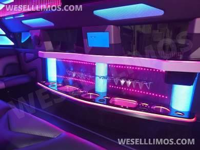 2025 Pinnacle Limousine MFG GMC Hummer EV Limousine - Limousine for Sale in CITY OF INDUSTRY, California, United States - Photo 12