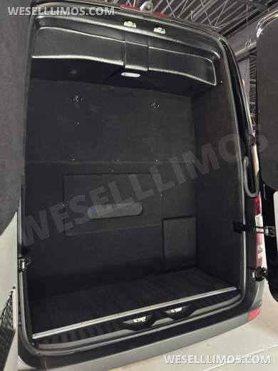 2018 First Class Customs Mercedes-Benz Sprinter 2500 Business Class Sprinter - Sprinter for Sale in Richmond, Virginia, United States - Photo 16