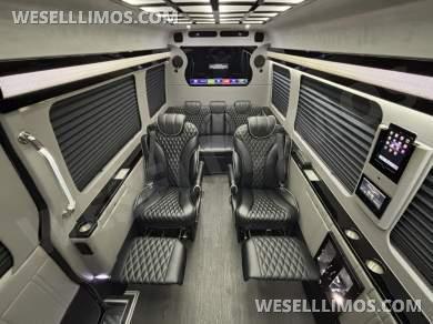 2018 First Class Customs Mercedes-Benz Sprinter 2500 Business Class Sprinter - Sprinter for Sale in Richmond, Virginia, United States - Photo 33